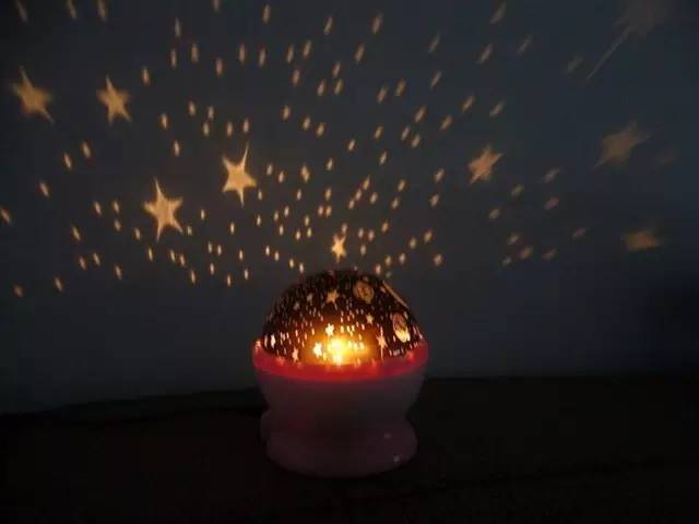 圣诞节送什么小礼物给女友,圣诞节送女友礼物什么最合适