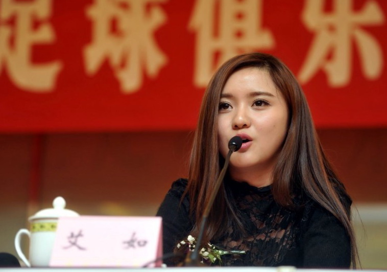 她们都是富二代，受老爸委托掌管俱乐部，自己似乎比俱乐部还出名