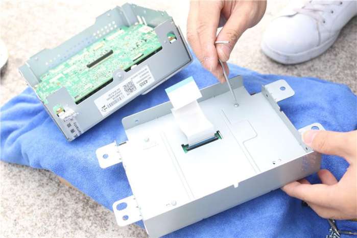 英朗装畅影CE导航模块加倒车后视，科技无处不在