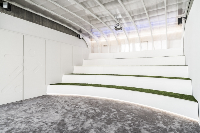 办公家具也能让办公环境更明亮,办公运动家具