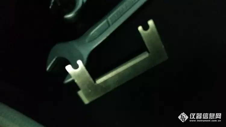 柱塞泵怎么换密封胶圈,柱塞杆上的密封圈怎么取下来