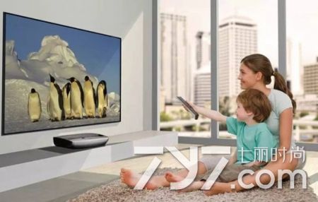 小孩看电视总是眨眼怎么回事,小孩看电视总是眨眼睛是怎么回事