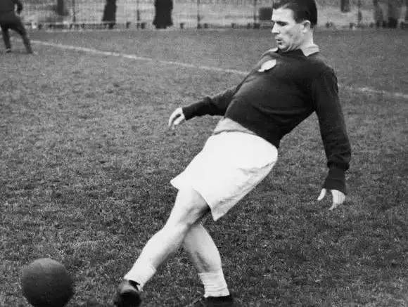 绝世双骄梅罗国家德比,梅罗绝代双骄惺惺相惜