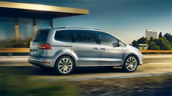 用1.4T换1.8T，改款夏朗的动力真的够用吗？