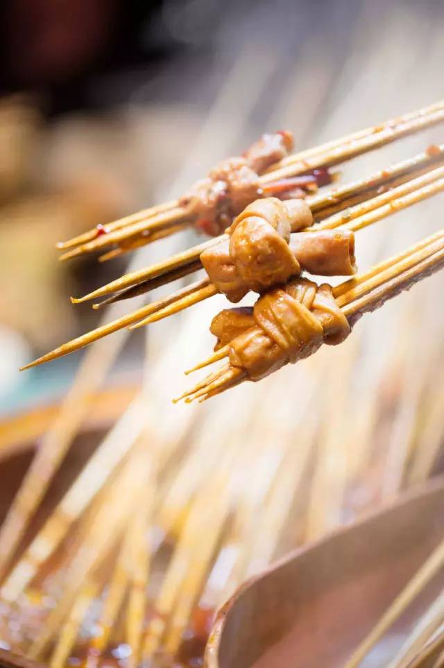 铁板鸭肠10元40串串,鸭肠1块钱