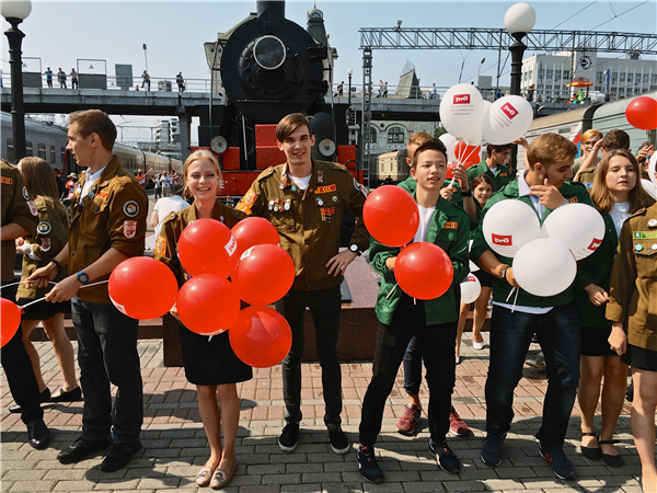 海参崴铁路的尽头,海参崴火车站到国内哪里