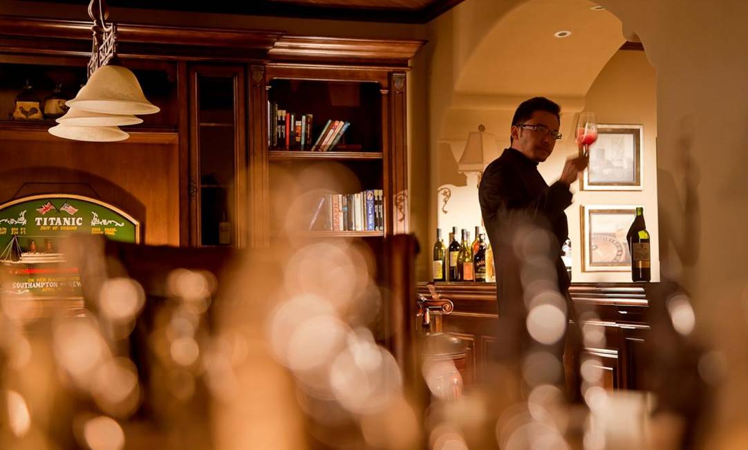 西湖向西30公里，有人用5个岛造了个意大利小镇