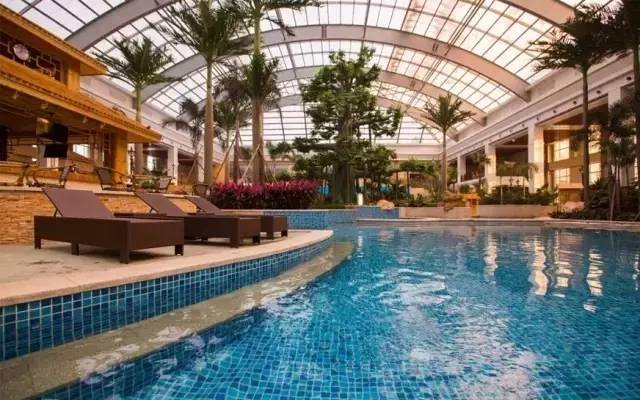 跟生活请个假放松一下心情,放下疲惫享受生活的美