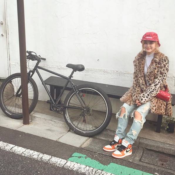 我5000块的衣服，就像爸妈在超市买的