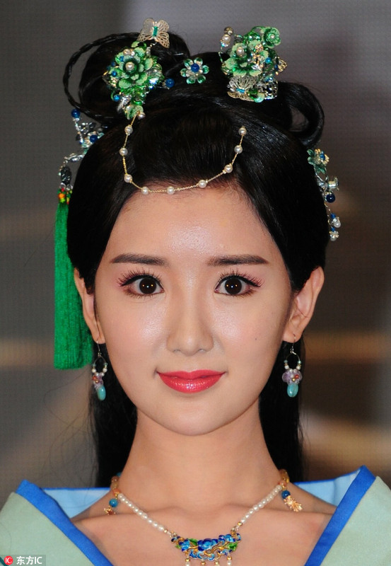 张天爱大女主剧,张天爱杨幂最新街拍