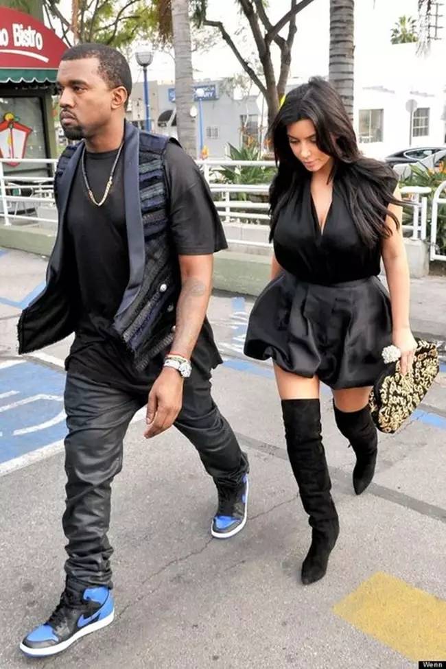 aj1为什么感觉两双鞋面不一样,aj1灰白高帮最新发售的是限量款吗