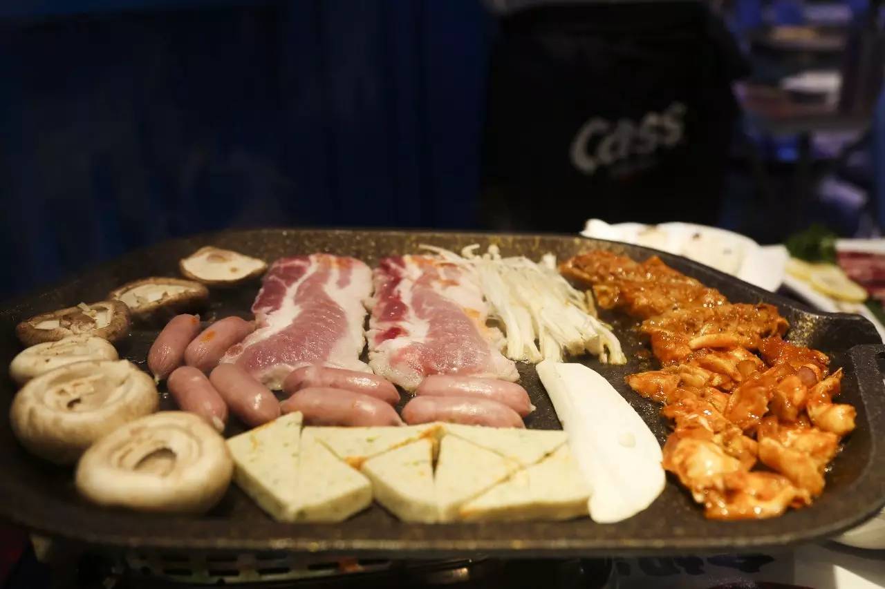 叱咤首尔烤肉界30年，来成都秒变5星好评店！看了《蓝色大海》必吃一顿！