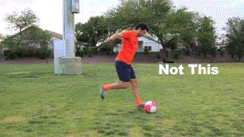 维维足球射门教程,维维足球怎么接半高球