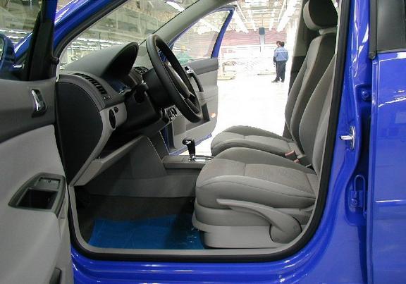 小polo有什么优点,小polo2023款是不是加大了