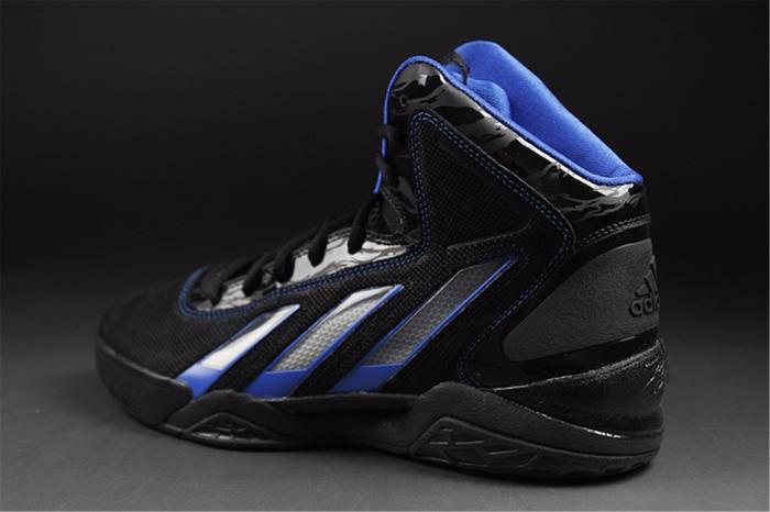 抢篮板的好球鞋,打篮球该如何挑选适合的球鞋