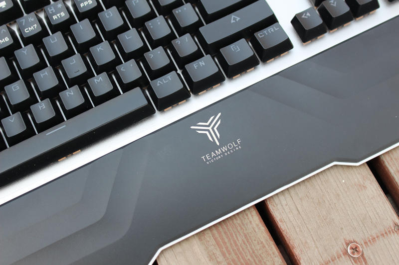 狼派青龙机械键盘怎么样,狼派光轴机械键盘好不好