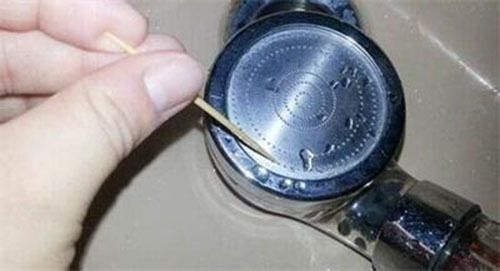 热水器花洒不出水怎么处理,花洒出水小怎么解决