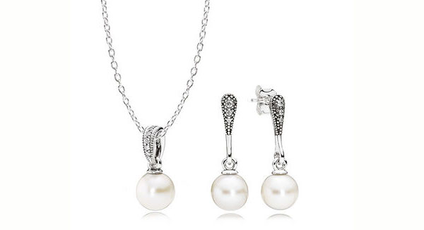 pandora潘多拉手链二手,pandora潘多拉真皮礼盒