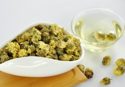 肝火旺和肝气郁喝怎样的茶,女生气郁吃什么食补