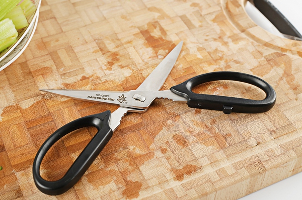 日本刀具为什么好用,适合中国人使用的日本产刀具