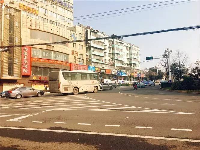 再看你一眼粤语歌,再看你一眼原唱完整版