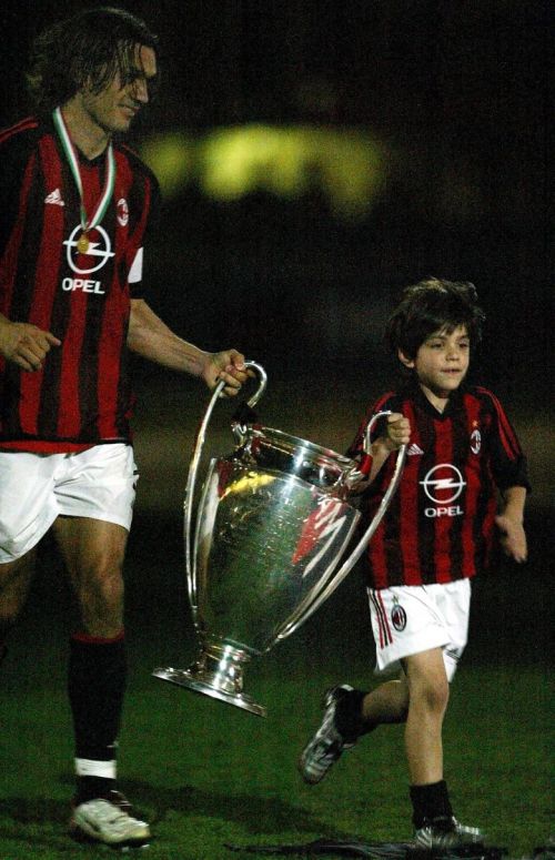 世界足坛最佳阵容马尔蒂尼,足坛史上十大最强左后卫马尔蒂尼