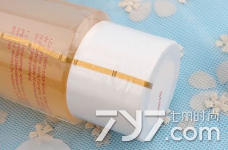 娇韵诗橙水搭配什么乳液使用,娇兰帝皇蜂姿柔肤水和娇韵诗橙水