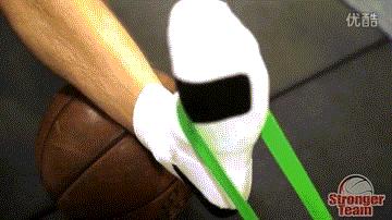 打球老是崴脚是动作不对吗,打球崴脚了怎么避免习惯性崴脚