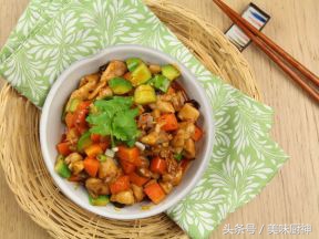 美味的鸡丁拌饭,美味鸡丁面条