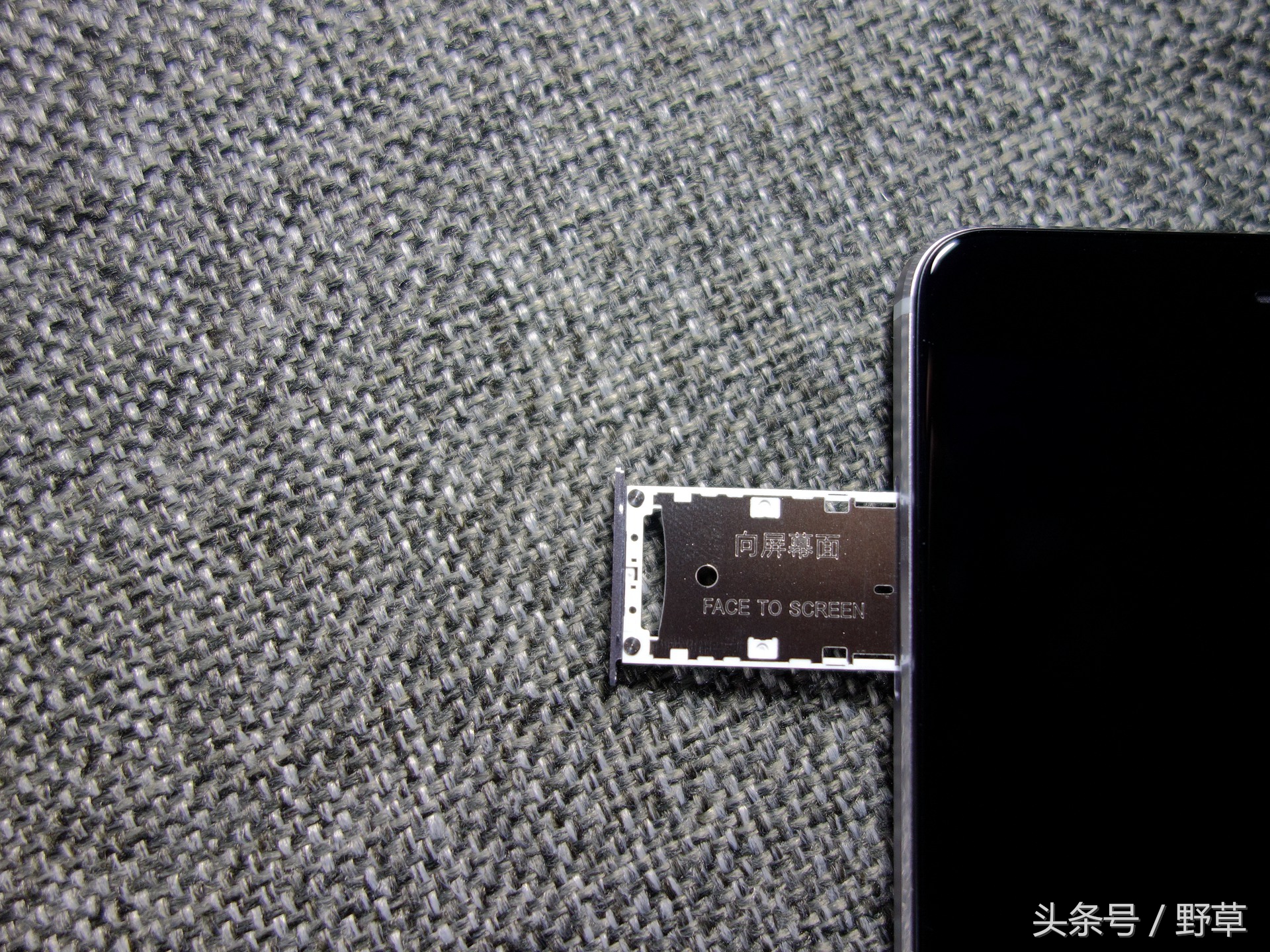 吴秀波刘诗诗刘昊然代言红米,红米广告刘诗诗吴秀波刘昊然