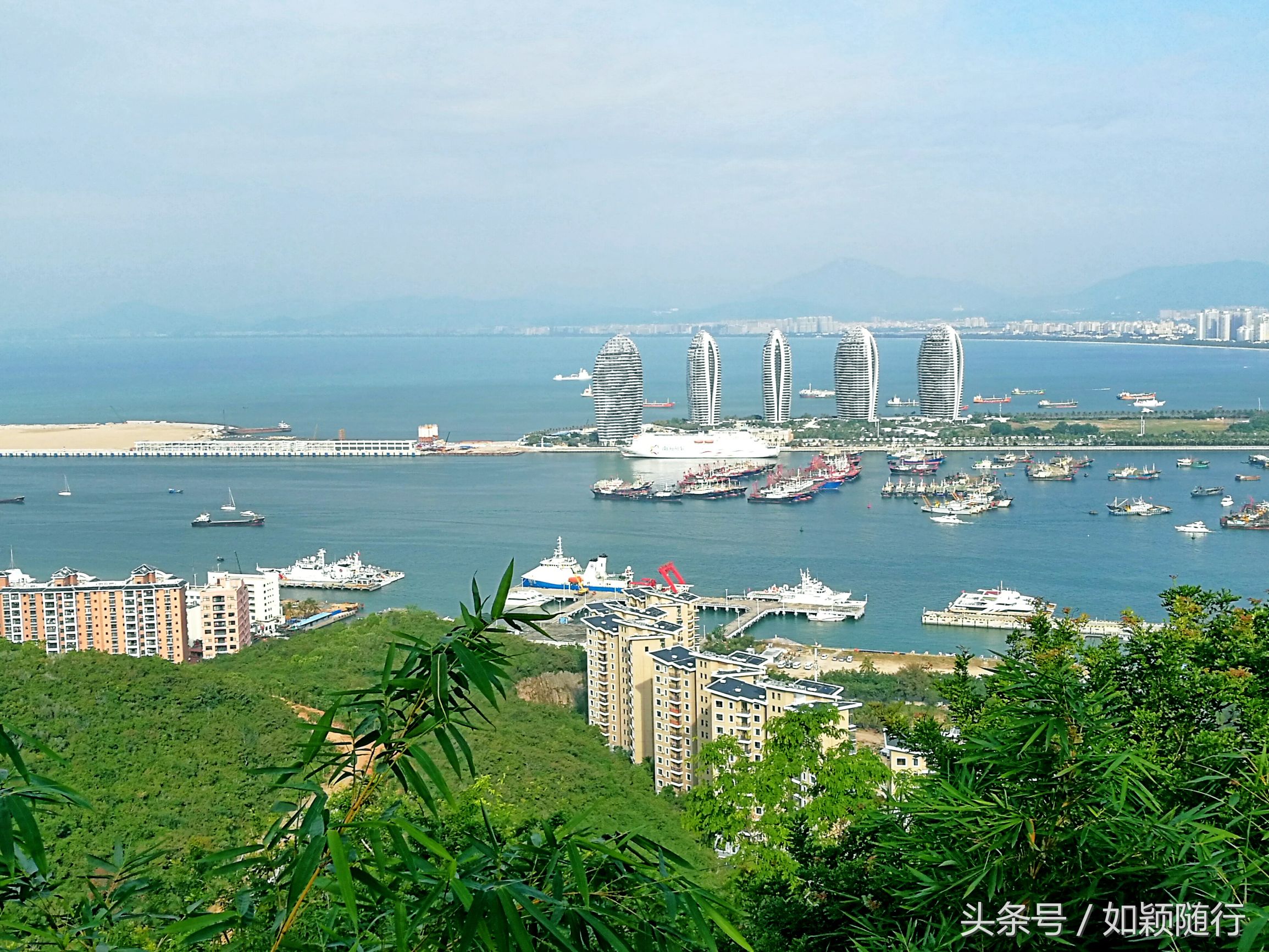 三亚地标美丽凤凰岛,三亚的凤凰岛与海花岛