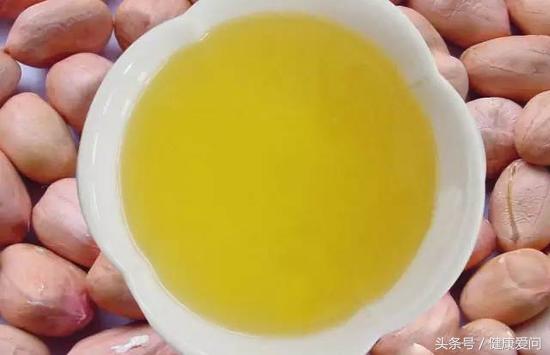 如何解决老年斑的最有效方法,解决老年斑的小妙招