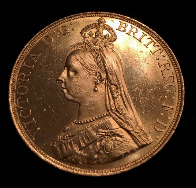 钱币有瑕疵还有收藏价值吗,钱币有瑕疵