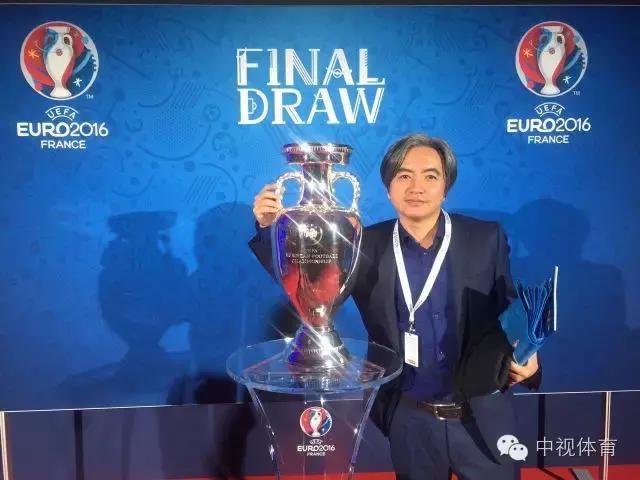 高峰：来自中国的圣诞老人