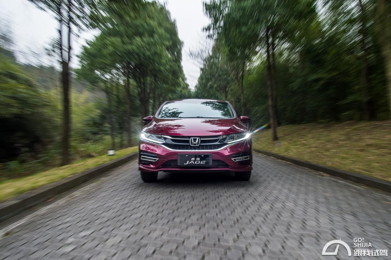 多变空间恣意驾控试驾东风本田新杰德