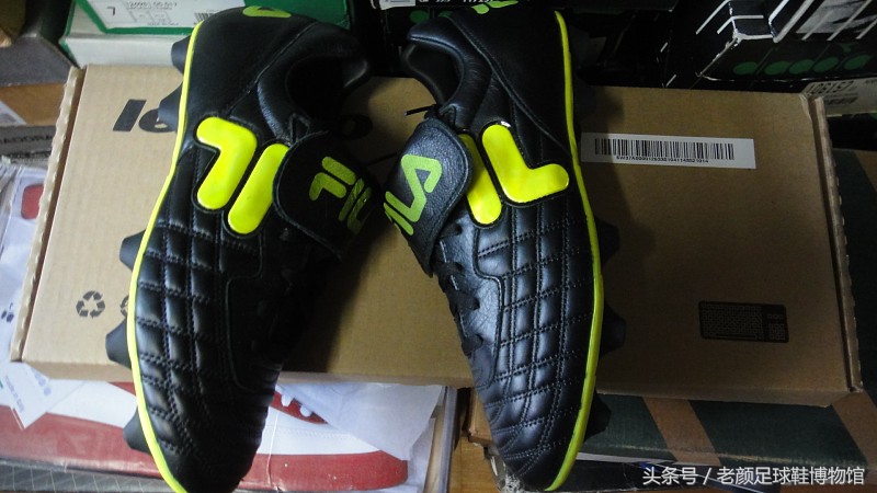 what足球,what鞋是什么牌子