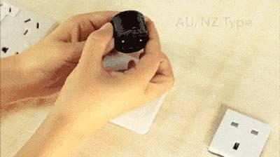 这个呆萌的甜甜圈插线板兼容各种形状插头，什么插头都能插！