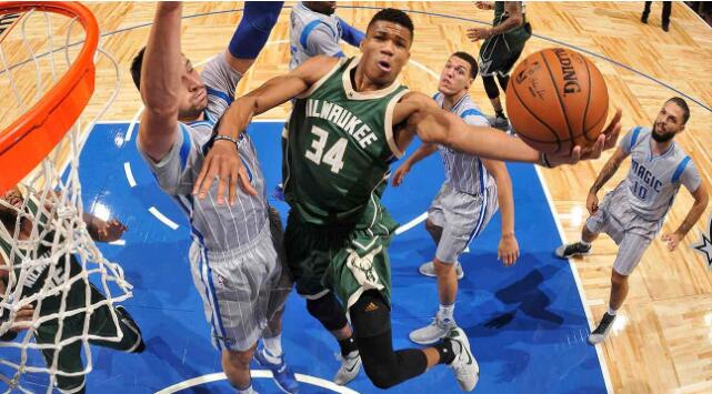 顶级技术和顶级天赋字母哥,字母哥的辛酸历史