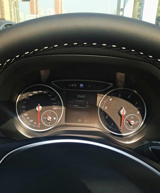 奔驰b200时尚型,奔驰b200空间