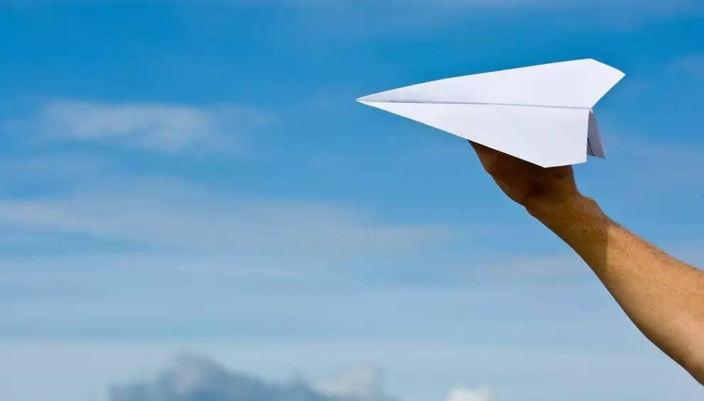 航模|纸飞机飞行原理解析，放飞调整方法大全：飞得更高更平稳