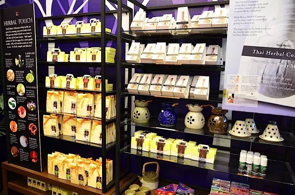 泰国落地签证要带多少钱,泰国落地签证需要带多少钱