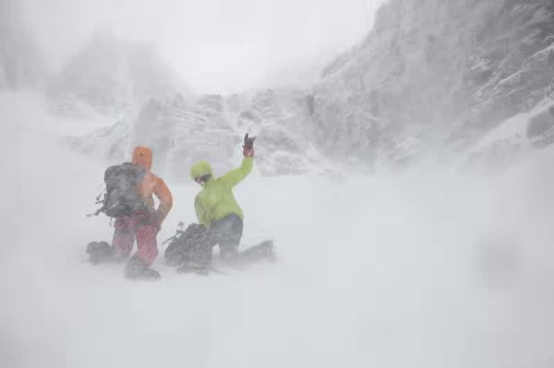 杭州这些运动潮店逆天了！跑鞋比肥皂还轻，冲锋衣堪比艺术品！