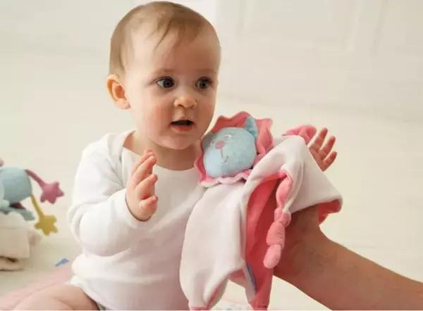 0-1岁宝宝玩具比较好的品牌,1岁宝宝爱玩的玩具亲测