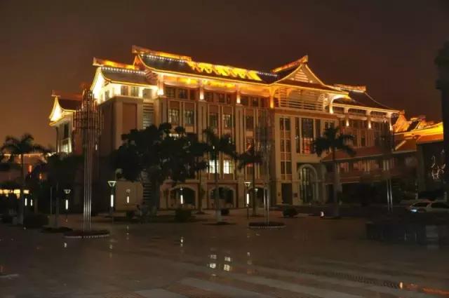 厦大入选全球12所最美大学！像花园一样的大学厦门原来这么多