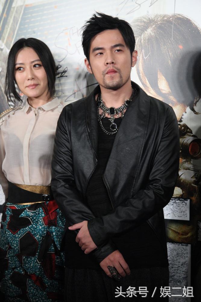 大学校花，选秀走红，被誉京城四美之一，嫁无名男人，却特幸福！