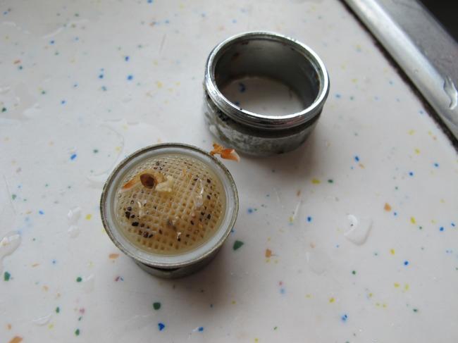 一体式水龙头滤网怎么拆,一体式水龙头过滤网拆卸