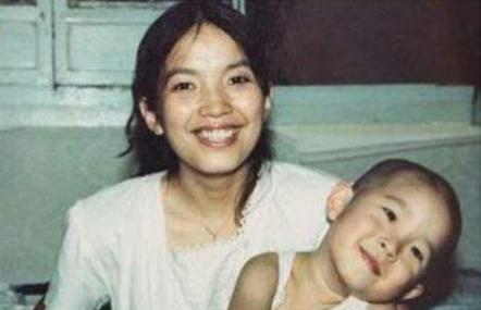 张丰毅离婚后再嫁两任丈夫,张丰毅抛弃糟糠之妻