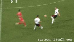 100个笑死人的足球集锦,搞笑足球动图