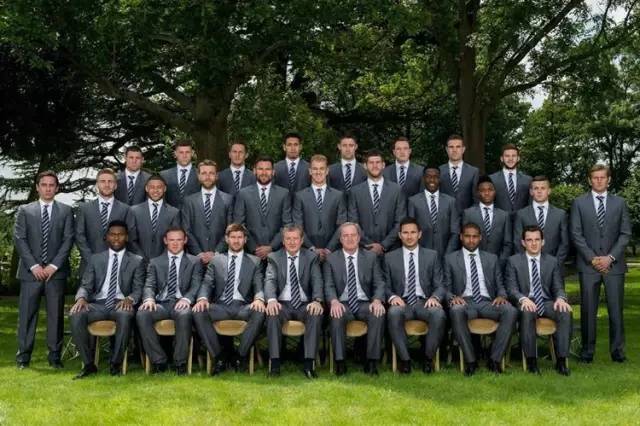 球星穿西装最帅,足球运动员穿西装最帅