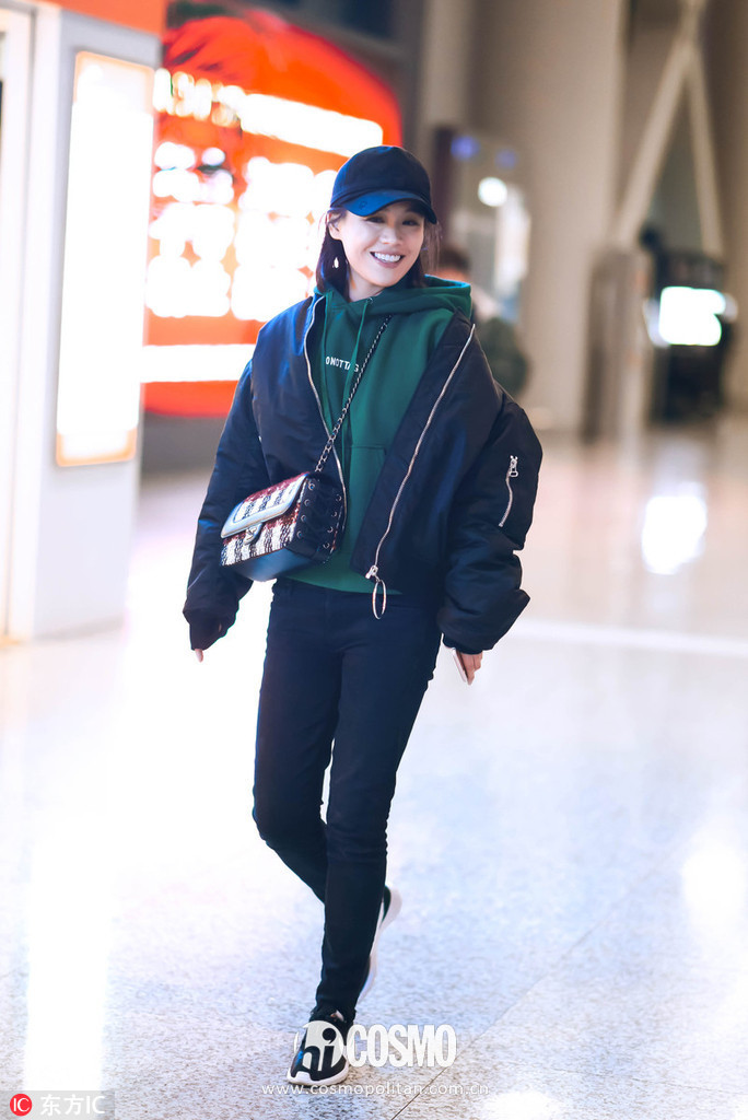 我对你大衣内搭有个建议，不知当讲不当讲